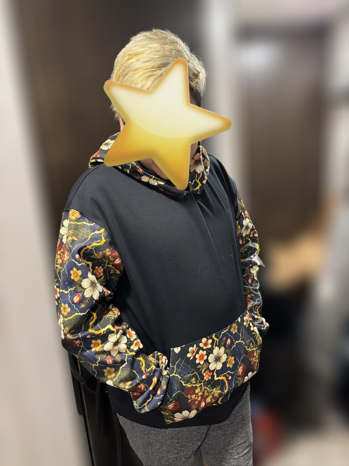 (Pre-Order) Asaka’s “Kintsugi” Owner Hoodie