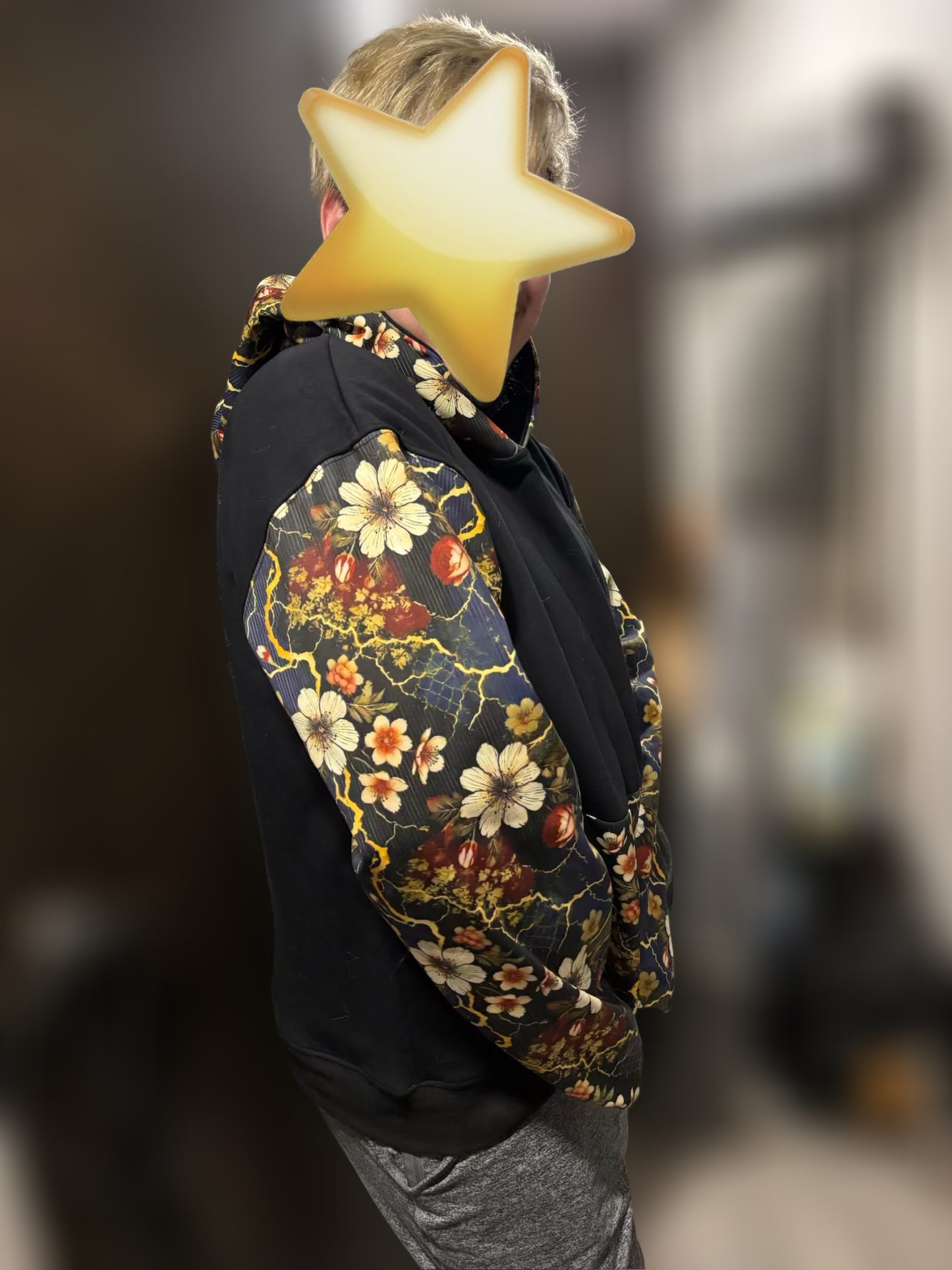 (Pre-Order) Asaka’s “Kintsugi” Owner Hoodie