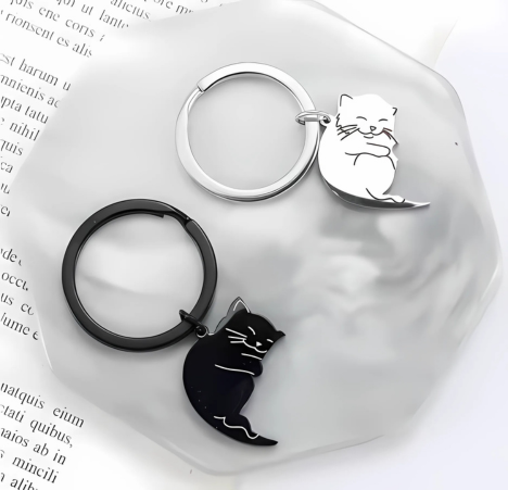 Luxury Cuddling Cats Matching Keychain